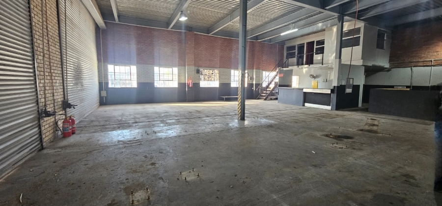 To Let commercial Property for Rent in Beacon Bay Eastern Cape